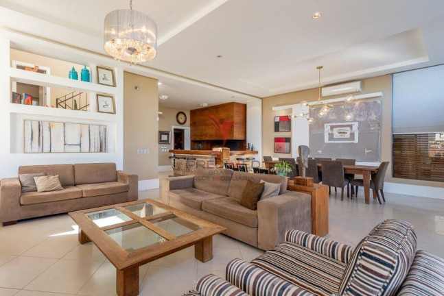 Imagem Casa com 4 Quartos à Venda, 498 m² em Ipanema - Porto Alegre Imagem Casa com 4 Quartos à Venda, 498 m² em Ipanema - Porto Alegre
