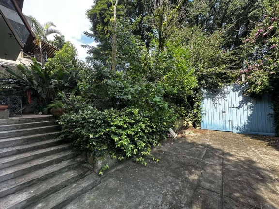 Imagem Casa com 4 Quartos à Venda, 303 m² em Vila Diva - Carapicuíba Imagem Casa com 4 Quartos à Venda, 303 m² em Vila Diva - Carapicuíba