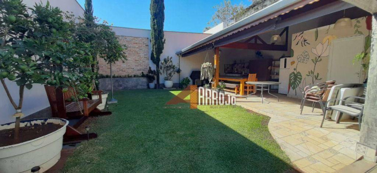 Imagem Casa com 3 Quartos à Venda, 370 m² em Vila Mesquita - São Paulo Imagem Casa com 3 Quartos à Venda, 370 m² em Vila Mesquita - São Paulo