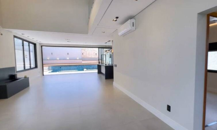 Imagem Casa com 3 Quartos à Venda, 302 m² em Swiss - Campinas Imagem Casa com 3 Quartos à Venda, 302 m² em Swiss - Campinas