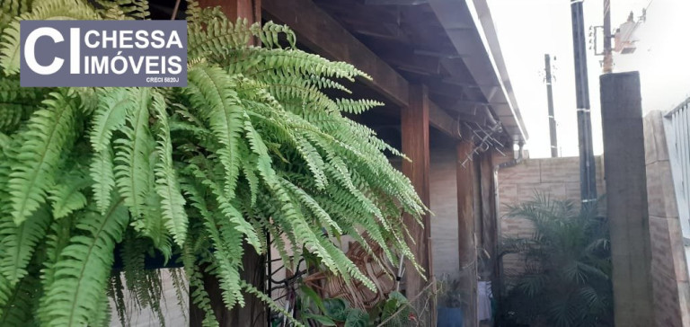 Imagem Casa com 2 Quartos à Venda, 200 m² em Espinheiros - Itajaí Imagem Casa com 2 Quartos à Venda, 200 m² em Espinheiros - Itajaí