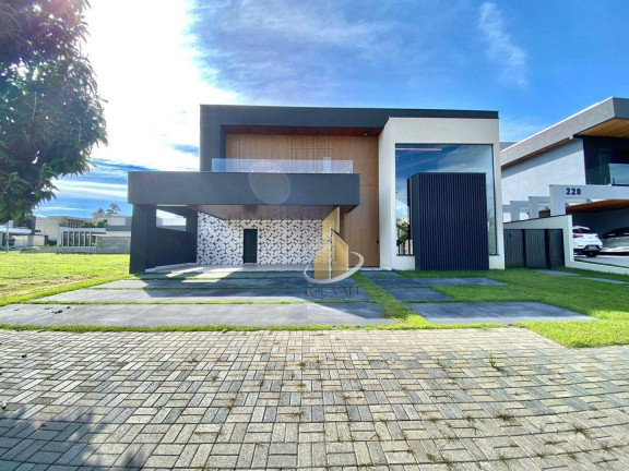 Sobrado com 4 Quartos à Venda, 460 m² em Urbanova - São José Dos Campos
