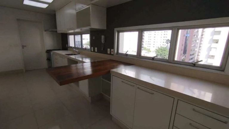 Imagem Apartamento com 2 Quartos para Alugar, 163 m²
