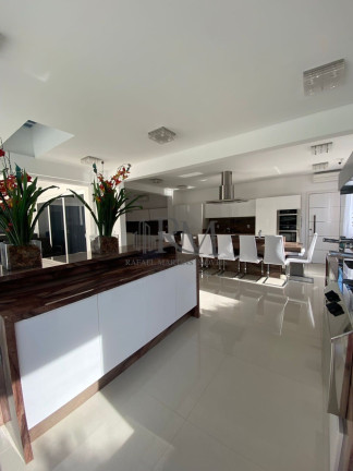 Imagem Casa com 5 Quartos à Venda, em Jurerê Internacional - Florianópolis Imagem Casa com 5 Quartos à Venda, em Jurerê Internacional - Florianópolis