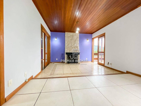 Imagem Casa com 3 Quartos à Venda, 127 m² em Iucas - Teresópolis Imagem Casa com 3 Quartos à Venda, 127 m² em Iucas - Teresópolis
