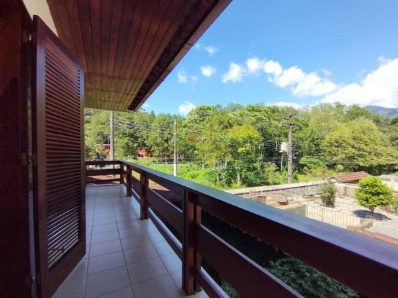 Imagem Casa com 4 Quartos à Venda, 220 m² em Carlos Guinle - Teresópolis Imagem Casa com 4 Quartos à Venda, 220 m² em Carlos Guinle - Teresópolis