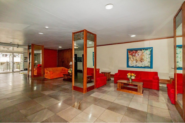 Imagem Apartamento com 1 Quarto à Venda, 50 m² em Centro Histórico - Porto Alegre Imagem Apartamento com 1 Quarto à Venda, 50 m² em Centro Histórico - Porto Alegre