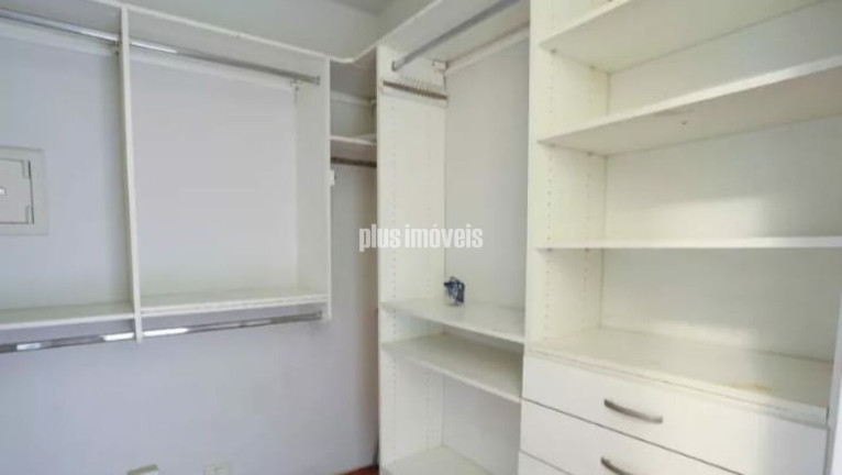 Imagem Casa com 4 Quartos à Venda, 250 m² em Moema - São Paulo Imagem Casa com 4 Quartos à Venda, 250 m² em Moema - São Paulo