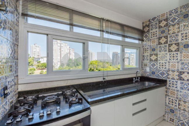 Imagem Imóvel com 3 Quartos à Venda, 240 m² em Jardim Botânico - Porto Alegre Imagem Imóvel com 3 Quartos à Venda, 240 m² em Jardim Botânico - Porto Alegre