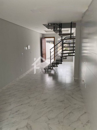 Imagem Casa com 2 Quartos à Venda, 61 m² em Aventureiro - Joinville