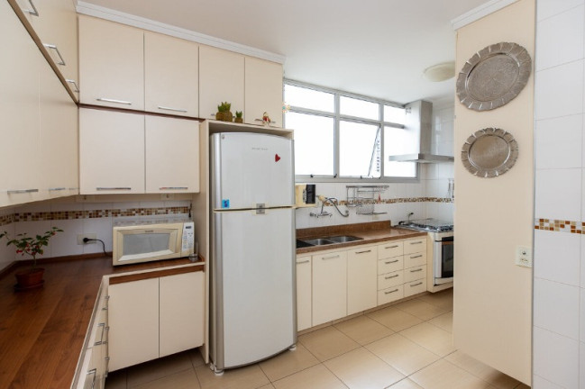 Imagem Imóvel com 3 Quartos à Venda, 180 m² em Itaim Bibi - São Paulo