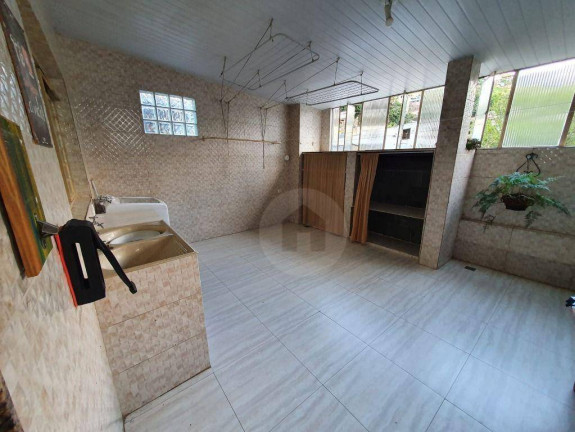 Imagem Casa com 3 Quartos à Venda, 216 m² em Paraíso - Belo Horizonte Imagem Casa com 3 Quartos à Venda, 216 m² em Paraíso - Belo Horizonte