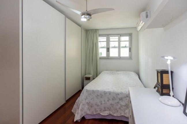 Imagem Imóvel com 4 Quartos à Venda, 167 m² em Moema - São Paulo Imagem Imóvel com 4 Quartos à Venda, 167 m² em Moema - São Paulo