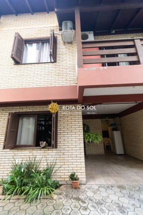 Imagem Sobrado com 3 Quartos à Venda, 79 m² em Bombas - Bombinhas Imagem Sobrado com 3 Quartos à Venda, 79 m² em Bombas - Bombinhas