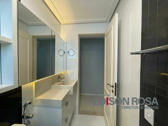 Imagem Apartamento com 3 Quartos à Venda, 123 m² em Balneário - Florianópolis Imagem Apartamento com 3 Quartos à Venda, 123 m² em Balneário - Florianópolis