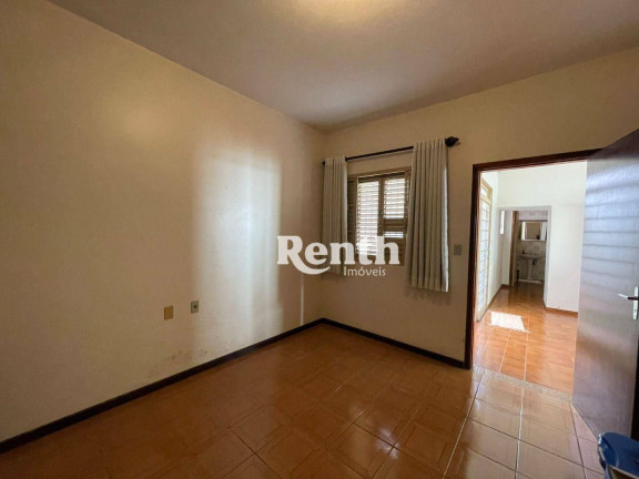 Imagem Casa com 4 Quartos à Venda, 259 m² em Vila Aparecida - Rio Claro Imagem Casa com 4 Quartos à Venda, 259 m² em Vila Aparecida - Rio Claro