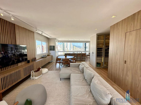 Cobertura com 4 Quartos à Venda, 240 m² em Centro - Balneário Camboriú