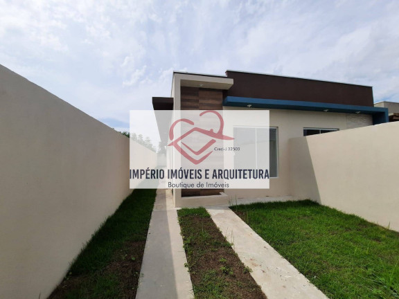 Casa com 2 Quartos à Venda,  em Balneário Dos Golfinhos - Caraguatatuba
