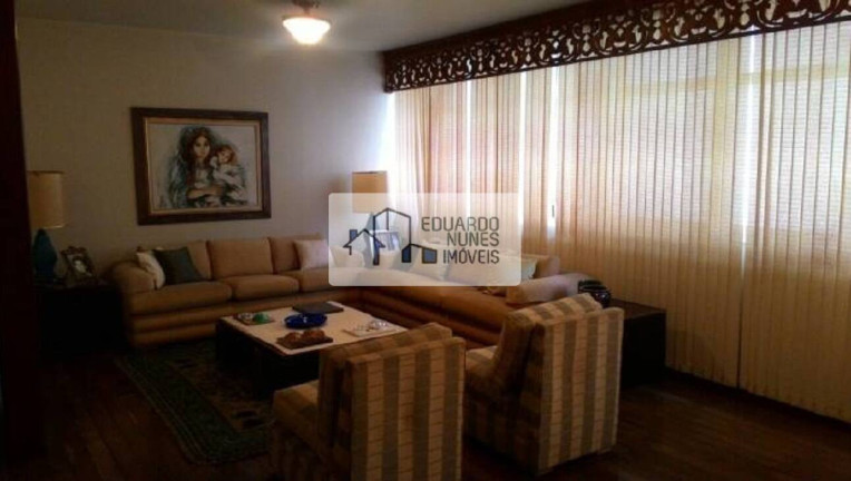 Imagem Apartamento com 4 Quartos à Venda, 250 m² em Santo Antônio - Belo Horizonte Imagem Apartamento com 4 Quartos à Venda, 250 m² em Santo Antônio - Belo Horizonte