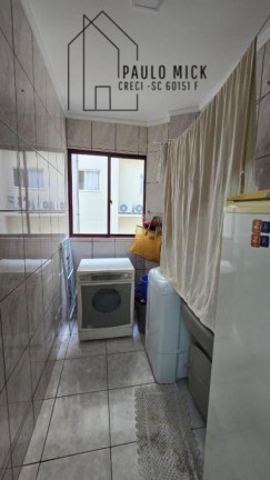 Apartamento à Venda,  em Meia Praia - Itapema