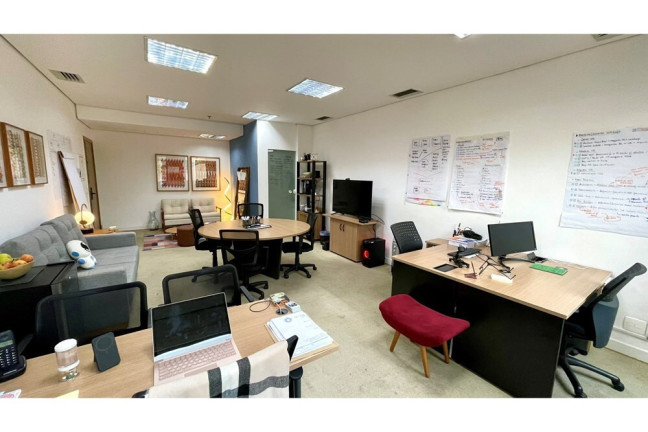 Sala Comercial à Venda, 42 m² em Cidade Monções - São Paulo
