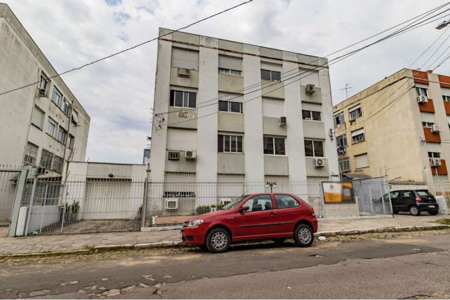 Imagem Imóvel com 2 Quartos à Venda, 61 m² em São Sebastião - Porto Alegre Imagem Imóvel com 2 Quartos à Venda, 61 m² em São Sebastião - Porto Alegre