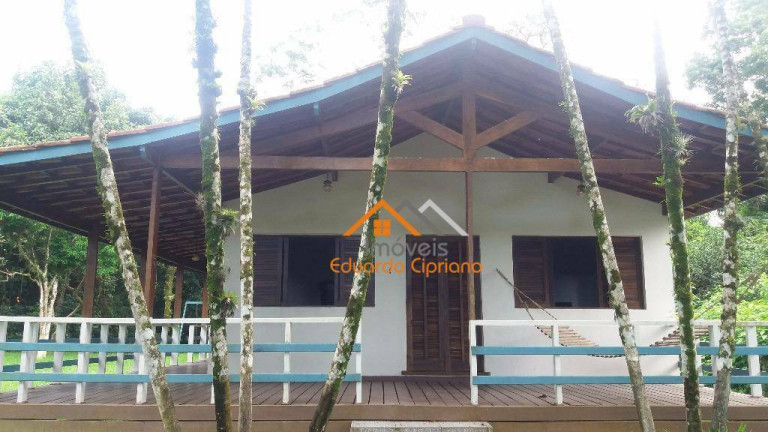 Casa com 4 Quartos à Venda, 198 m² em Massaguaçu - Caraguatatuba