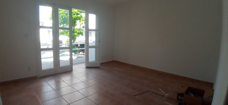 Apartamento com 2 Quartos para Alugar, 85 m² em Embaré - Santos