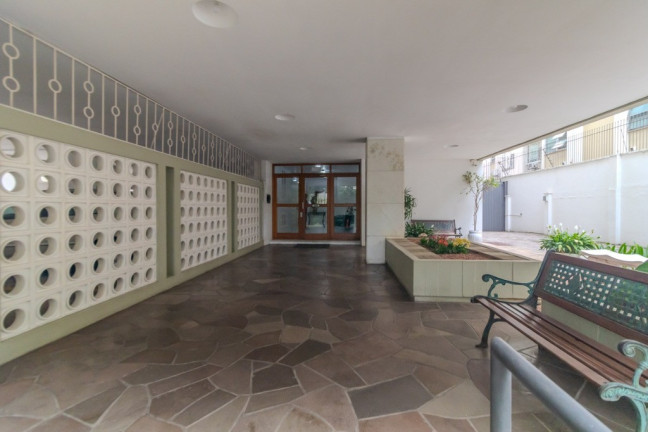 Imagem Imóvel com 3 Quartos à Venda, 191 m² em Moinhos De Vento - Porto Alegre Imagem Imóvel com 3 Quartos à Venda, 191 m² em Moinhos De Vento - Porto Alegre