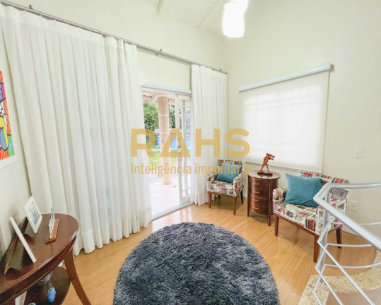 Imagem Casa com 4 Quartos à Venda, 226 m² em Costa E Silva - Joinville Imagem Casa com 4 Quartos à Venda, 226 m² em Costa E Silva - Joinville