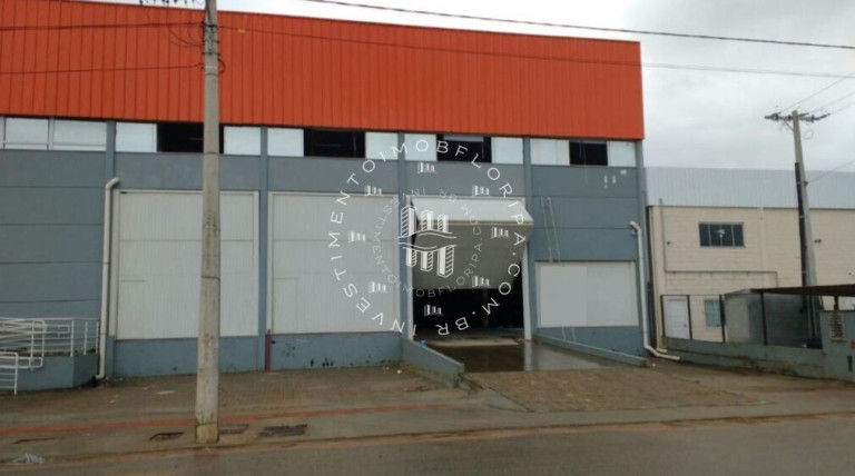 Imóvel Comercial à Venda, 1.402 m² em Pachecos - Palhoça