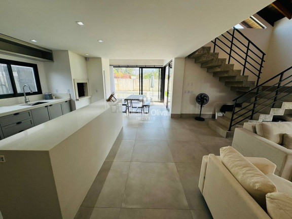 Imagem Casa com 3 Quartos à Venda, 147 m² em Mariluz - Itapoá