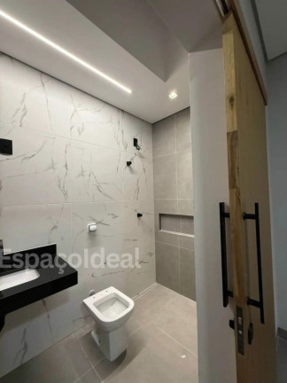 Imagem Casa com 3 Quartos à Venda, 181 m² em Vila Jardim Celina - Bauru Imagem Casa com 3 Quartos à Venda, 181 m² em Vila Jardim Celina - Bauru