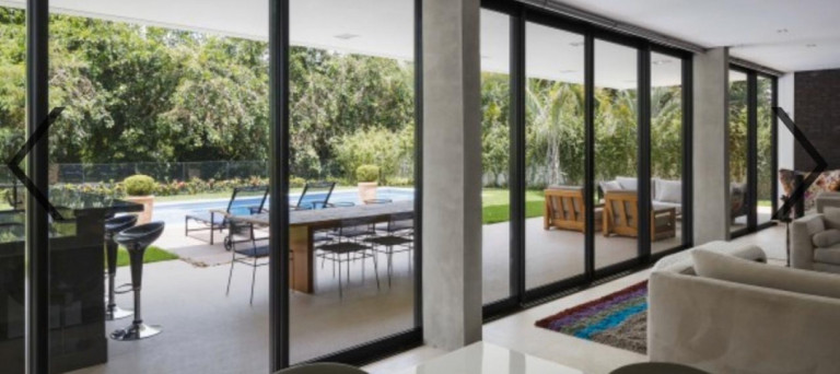 Imagem Casa de Condomínio com 5 Quartos à Venda, 730 m² em Alpha Conde - Alphaville