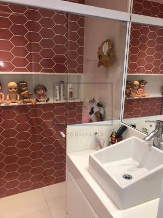 Imagem Apartamento com 3 Quartos à Venda, 220 m² em Barra Da Tijuca - Rio De Janeiro