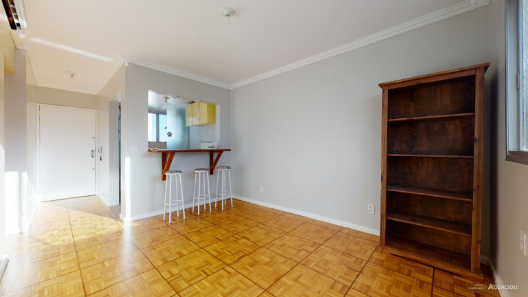 Imagem Apartamento com 1 Quarto à Venda, 45 m² em Centro Histórico - Porto Alegre Imagem Apartamento com 1 Quarto à Venda, 45 m² em Centro Histórico - Porto Alegre