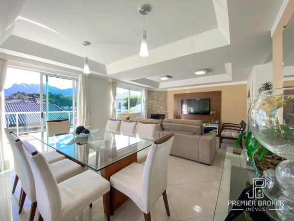 Casa com 4 Quartos à Venda, 202 m² em Tijuca - Teresópolis