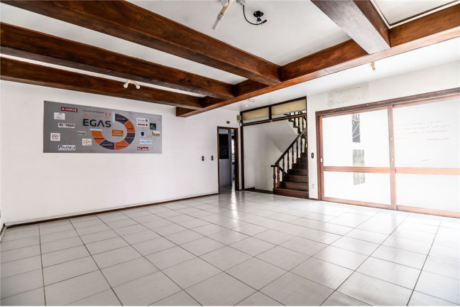 Imagem Casa com 6 Quartos à Venda,  em Passo Da Areia - Porto Alegre