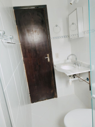 Imagem Imóvel com 3 Quartos à Venda, 134 m² em Capão Raso - Curitiba Imagem Imóvel com 3 Quartos à Venda, 134 m² em Capão Raso - Curitiba