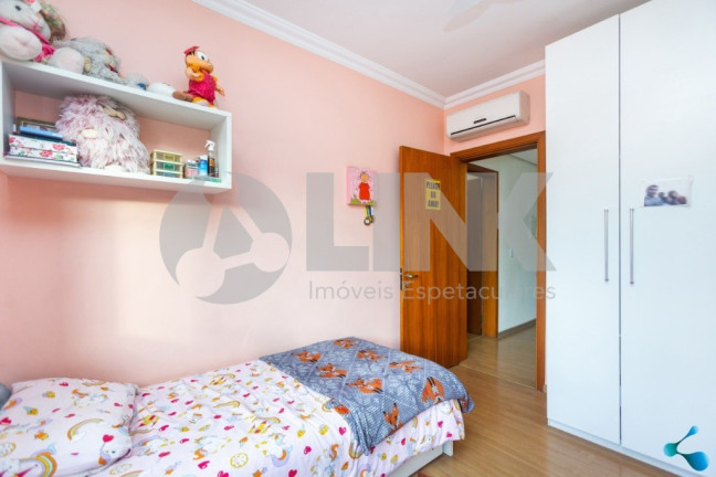 Imagem Imóvel com 4 Quartos à Venda, 251 m² em Sarandi - Porto Alegre