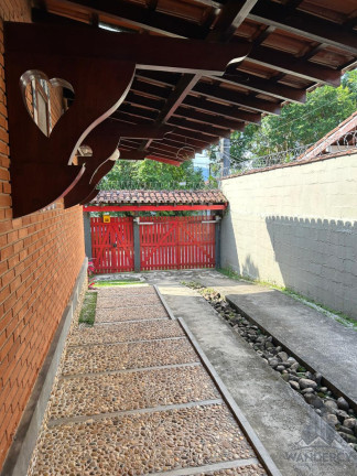 Imagem Casa com 3 Quartos à Venda, 191 m² em Itaguá - Ubatuba