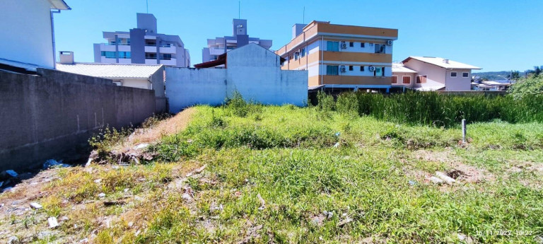 Imagem Terreno à Venda, 360 m² em Bombas - Bombinhas Imagem Terreno à Venda, 360 m² em Bombas - Bombinhas