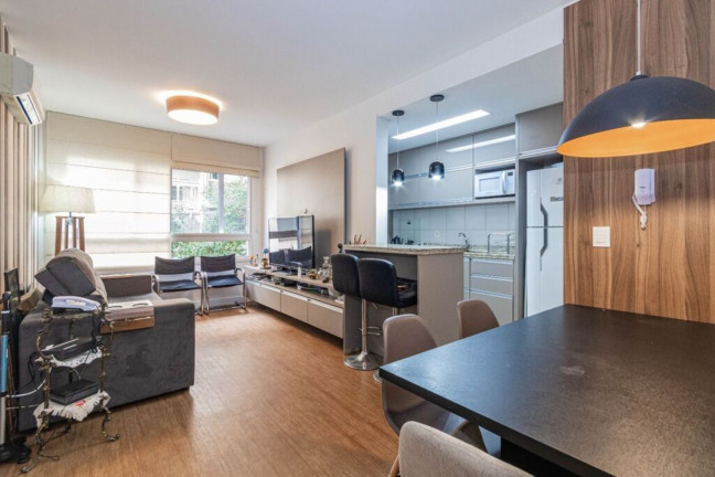 Imagem Imóvel com 2 Quartos à Venda, 66 m² em Auxiliadora - Porto Alegre Imagem Imóvel com 2 Quartos à Venda, 66 m² em Auxiliadora - Porto Alegre