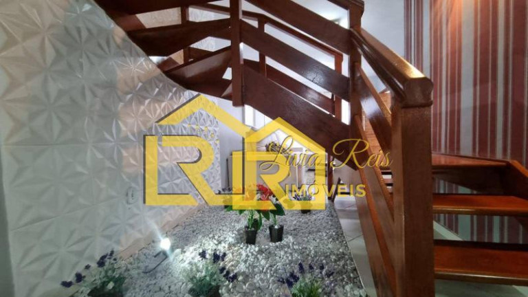 Imagem Casa com 3 Quartos à Venda, 120 m² em Ouro Verde - Rio Das Ostras
