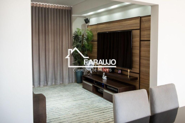Imagem Imóvel com 5 Quartos à Venda, 436 m² em Ibiti Royal Park - Sorocaba Imagem Imóvel com 5 Quartos à Venda, 436 m² em Ibiti Royal Park - Sorocaba