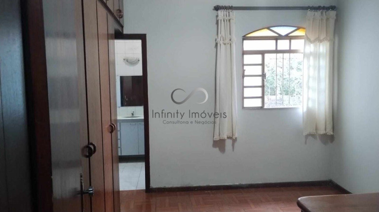 Imagem Casa com 4 Quartos à Venda, 360 m² em Vale Das Amendoeiras - Contagem Imagem Casa com 4 Quartos à Venda, 360 m² em Vale Das Amendoeiras - Contagem