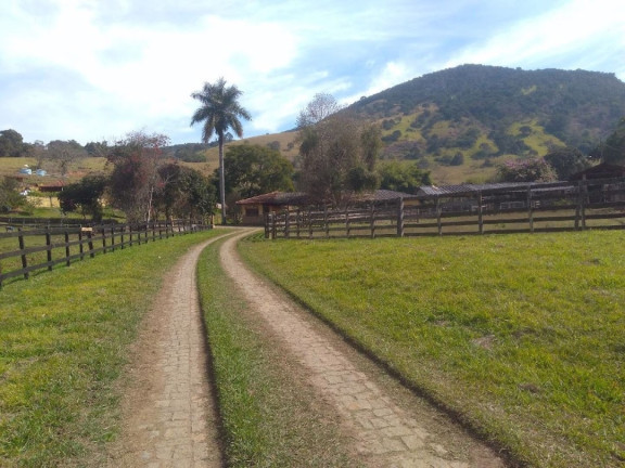 Imagem Fazenda à Venda, 100 m² em Ouros - Paraisópolis Imagem Fazenda à Venda, 100 m² em Ouros - Paraisópolis