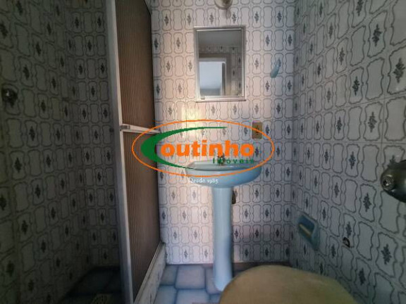Imagem Casa com 7 Quartos à Venda, 371 m² em Rocha - Rio De Janeiro Imagem Casa com 7 Quartos à Venda, 371 m² em Rocha - Rio De Janeiro