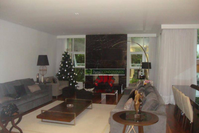 Imagem Casa com 5 Quartos à Venda, 790 m² em Campo Comprido - Curitiba