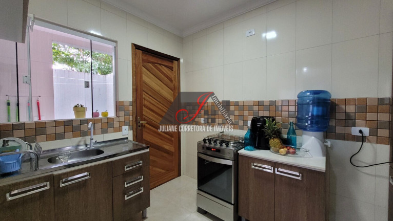 Imagem Sobrado com 3 Quartos à Venda, 134 m² em Santo Inácio - Curitiba